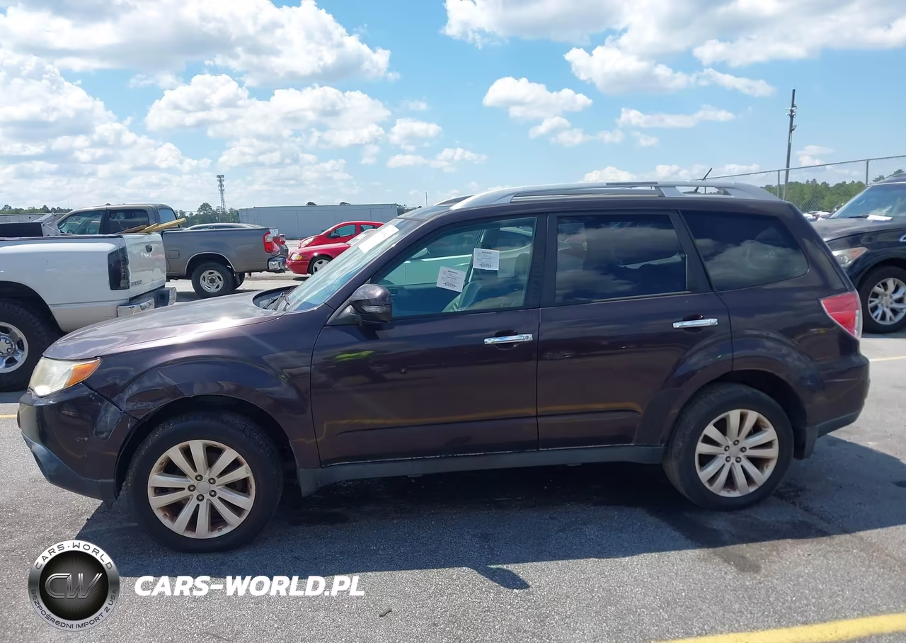 2013 Subaru Forester 2.5X Touring VIN:JF2SHAGC8DH411212 - 14