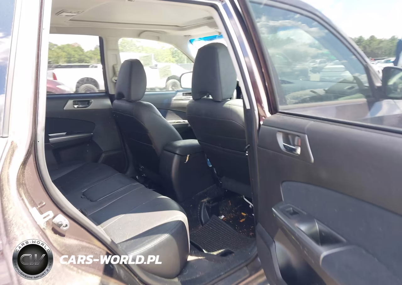 2013 Subaru Forester 2.5X Touring VIN:JF2SHAGC8DH411212 - 8
