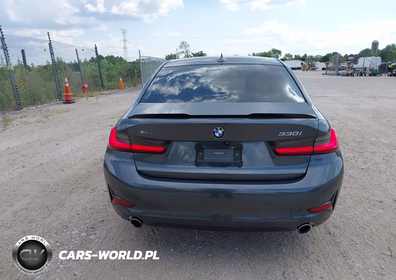 2019 BMW 330I xDrive VIN:3MW5R7J56K8A04946 - 16