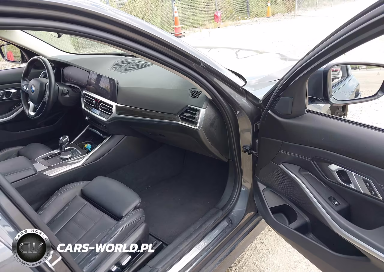 2019 BMW 330I xDrive VIN:3MW5R7J56K8A04946 - 5