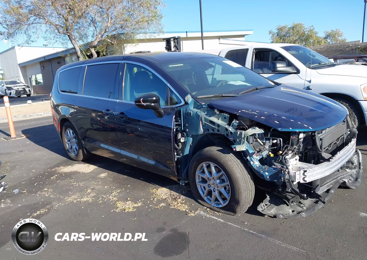 2025 Chrysler Pacifica Select VIN:2C4RC1BG4SR549563 - 14