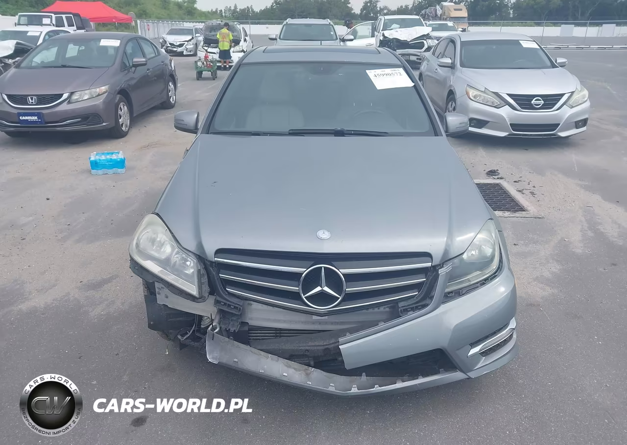 2014 Mercedes-Benz C 250 Sport VIN:WDDGF4HB2EA966125 - 13