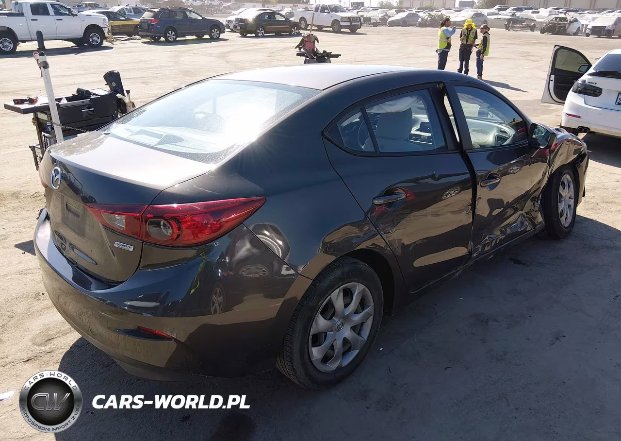 2014 Mazda Mazda3 I Sport VIN:JM1BM1U74E1117723 - 4