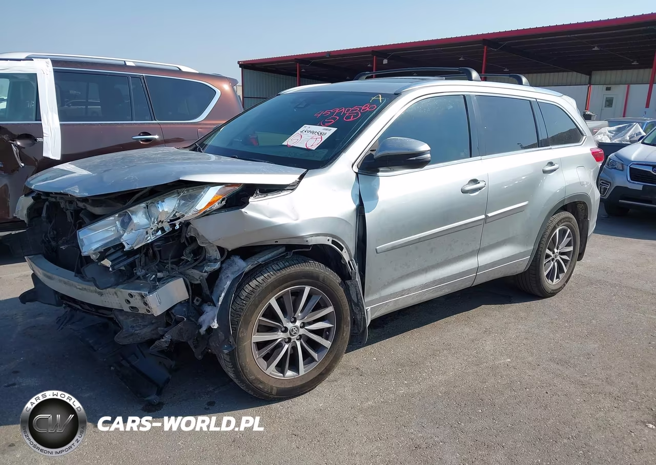 2017 Toyota Highlander Xle VIN:5TDJZRFH1HS456545 - 2