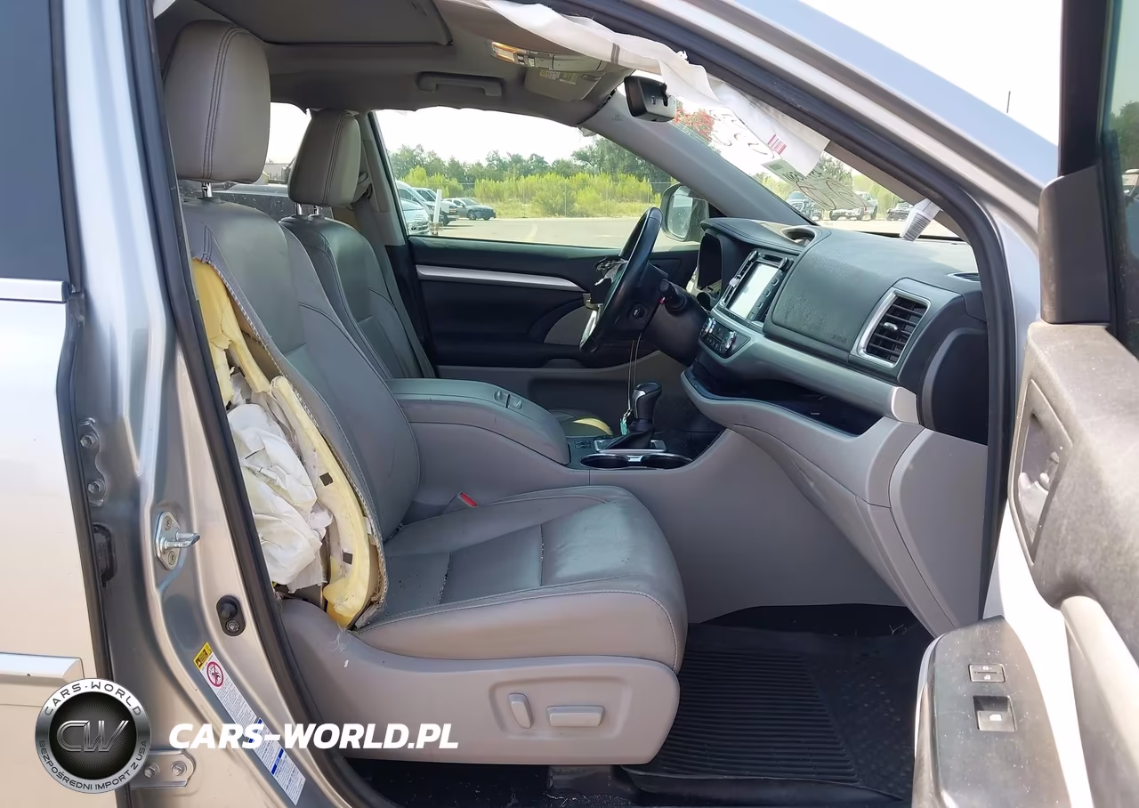 2017 Toyota Highlander Xle VIN:5TDJZRFH1HS456545 - 5
