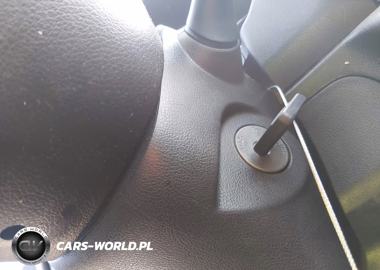 2018 Nissan Versa Note S VIN:3N1CE2CP2JL354824 - 11