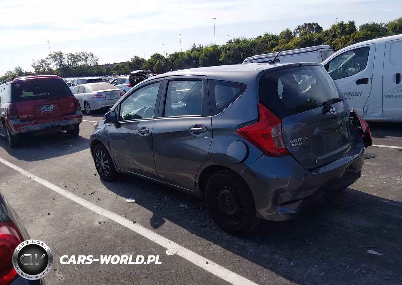 2018 Nissan Versa Note S VIN:3N1CE2CP2JL354824 - 3