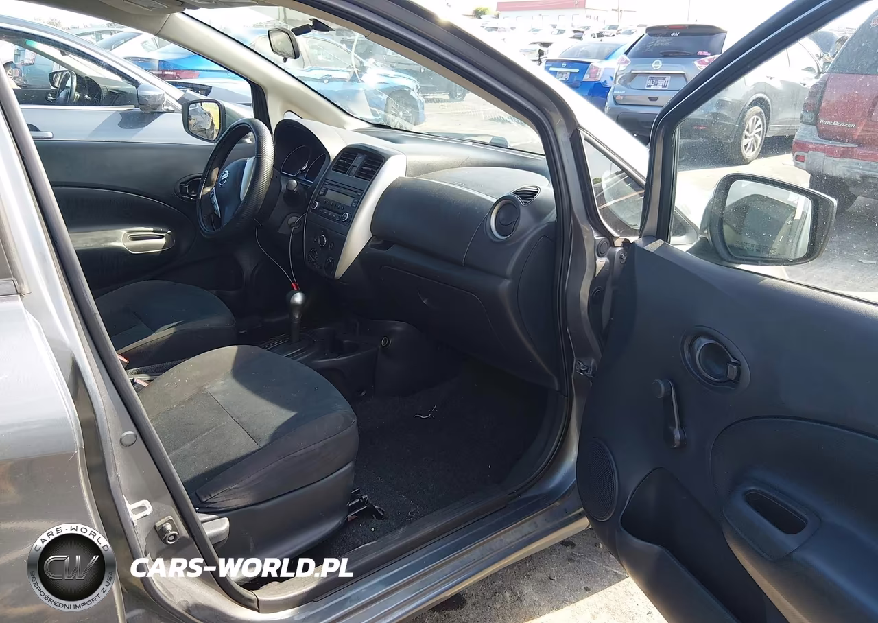 2018 Nissan Versa Note S VIN:3N1CE2CP2JL354824 - 5