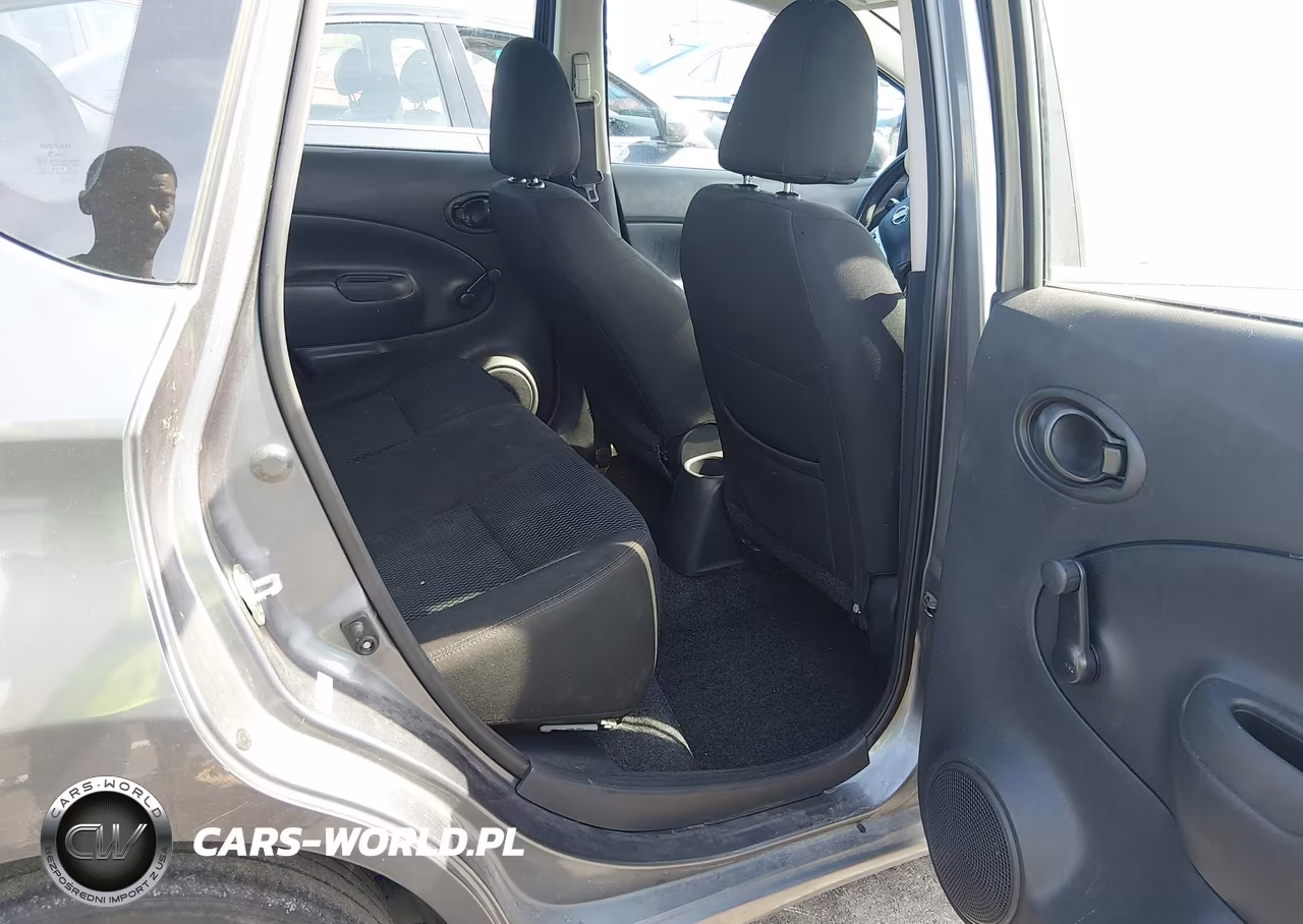 2018 Nissan Versa Note S VIN:3N1CE2CP2JL354824 - 8
