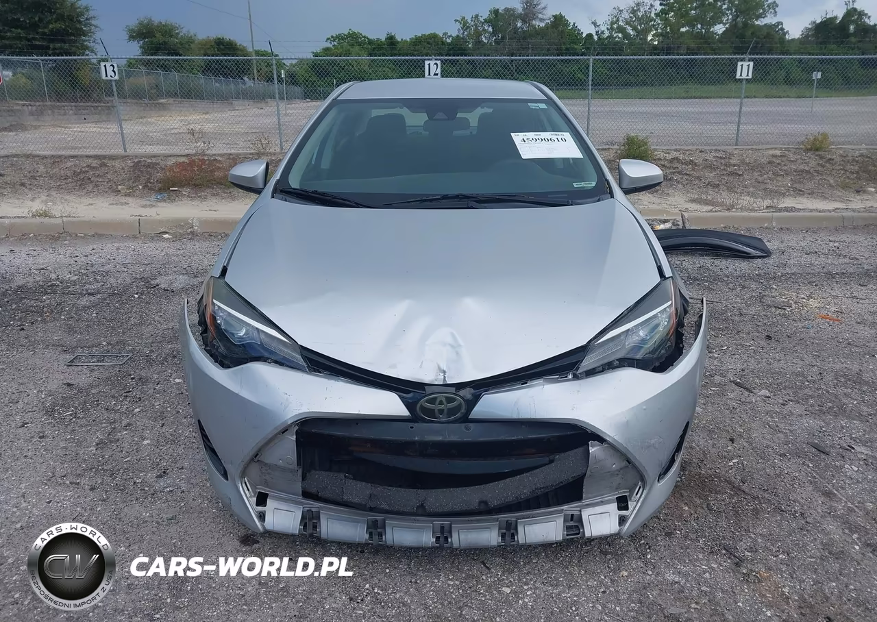 2017 Toyota Corolla Le VIN:5YFBURHE2HP582265 - 12