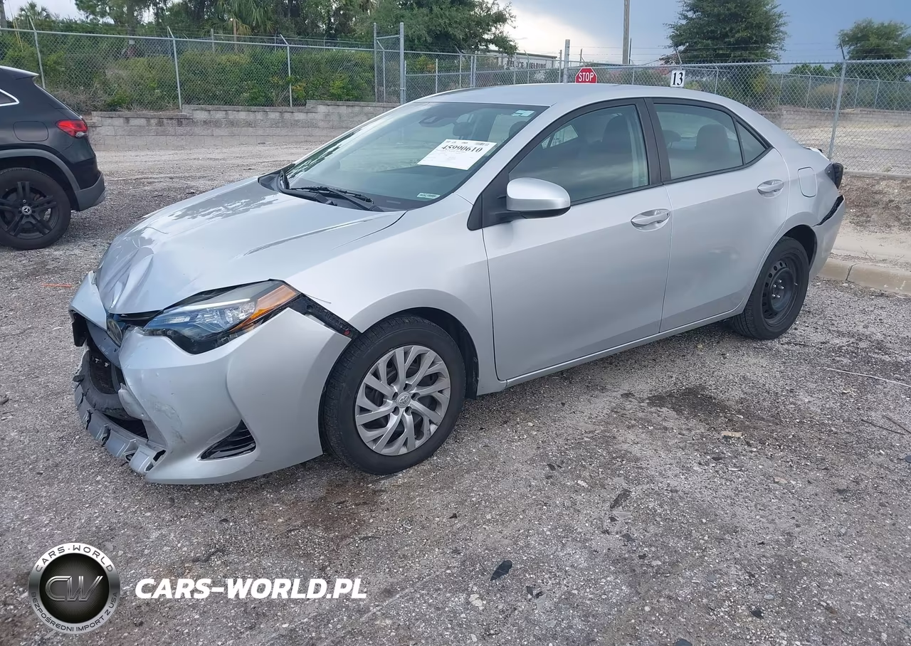 2017 Toyota Corolla Le VIN:5YFBURHE2HP582265 - 2