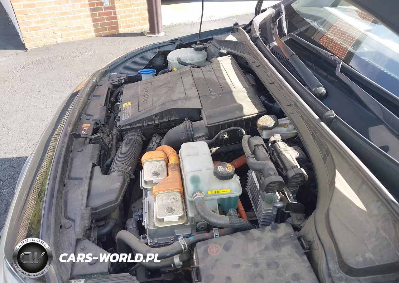 2020 Hyundai Ioniq Hybrid Blue VIN:KMHC65LC3LU218120 - 10