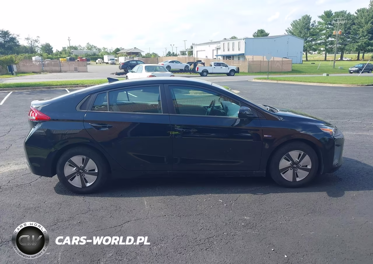 2020 Hyundai Ioniq Hybrid Blue VIN:KMHC65LC3LU218120 - 15
