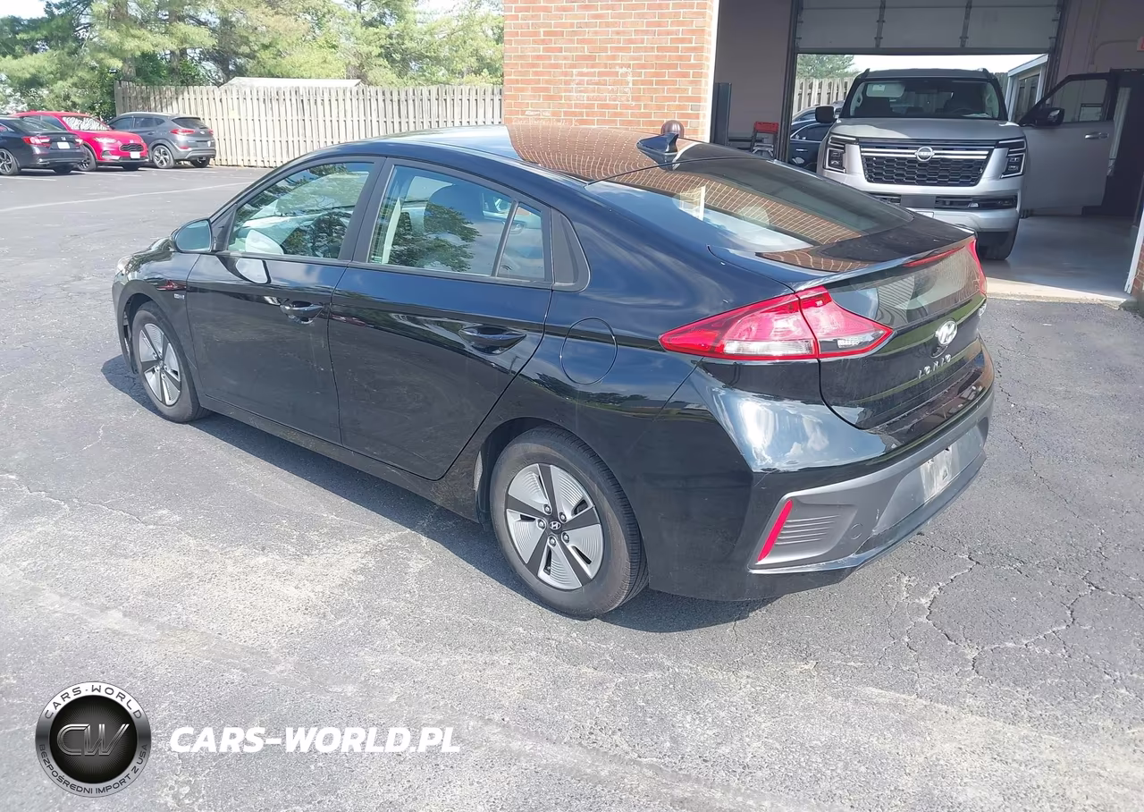 2020 Hyundai Ioniq Hybrid Blue VIN:KMHC65LC3LU218120 - 3