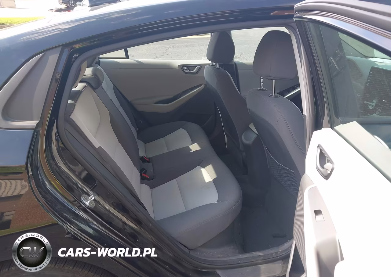 2020 Hyundai Ioniq Hybrid Blue VIN:KMHC65LC3LU218120 - 8