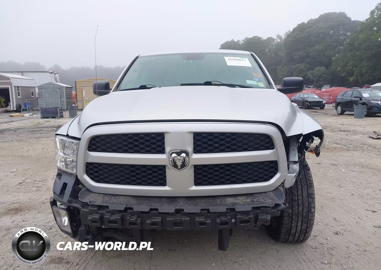 2018 Ram 1500 Express 4X4 6'4 Box VIN:1C6RR7FG9JS126574 - 12