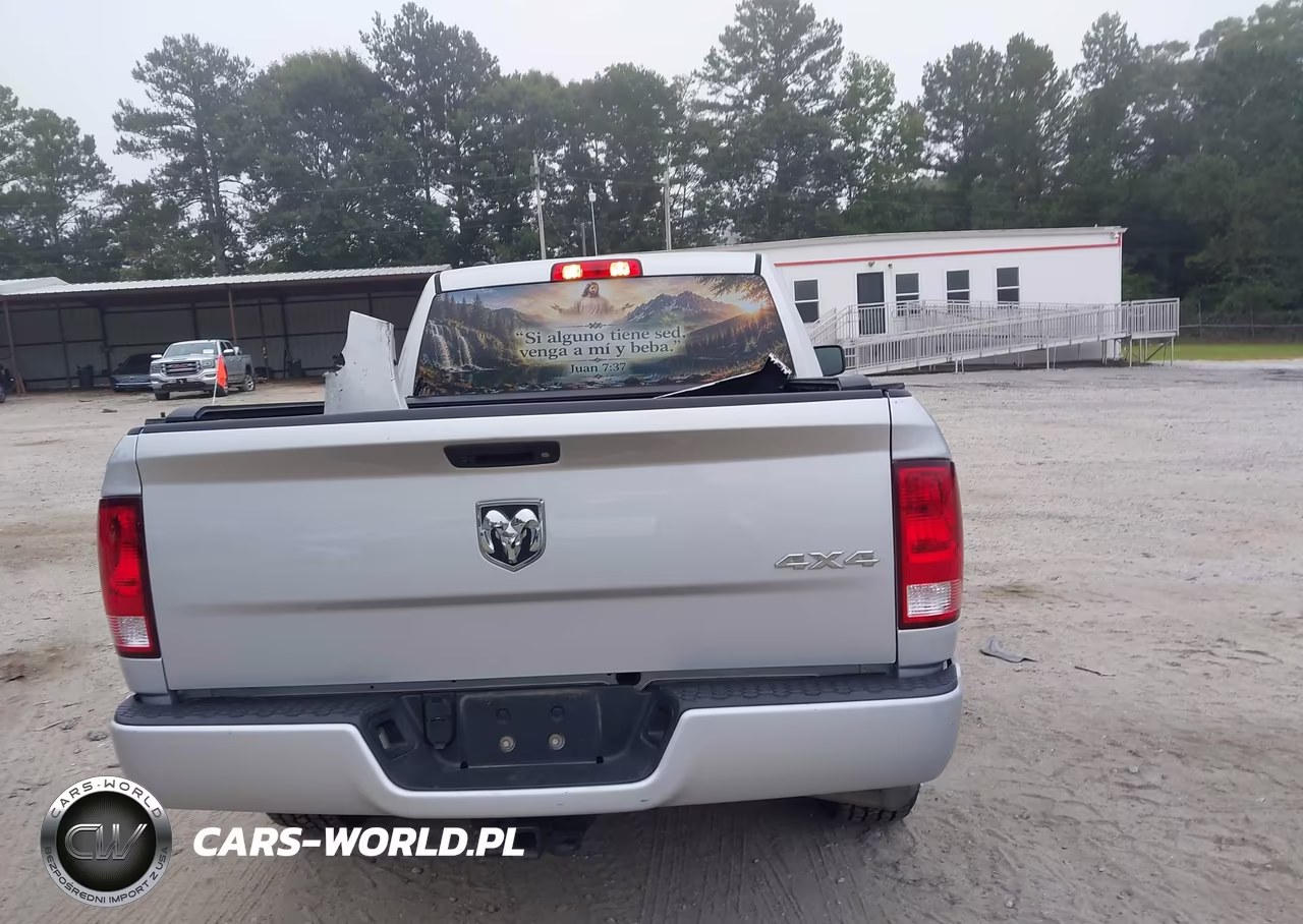 2018 Ram 1500 Express 4X4 6'4 Box VIN:1C6RR7FG9JS126574 - 16