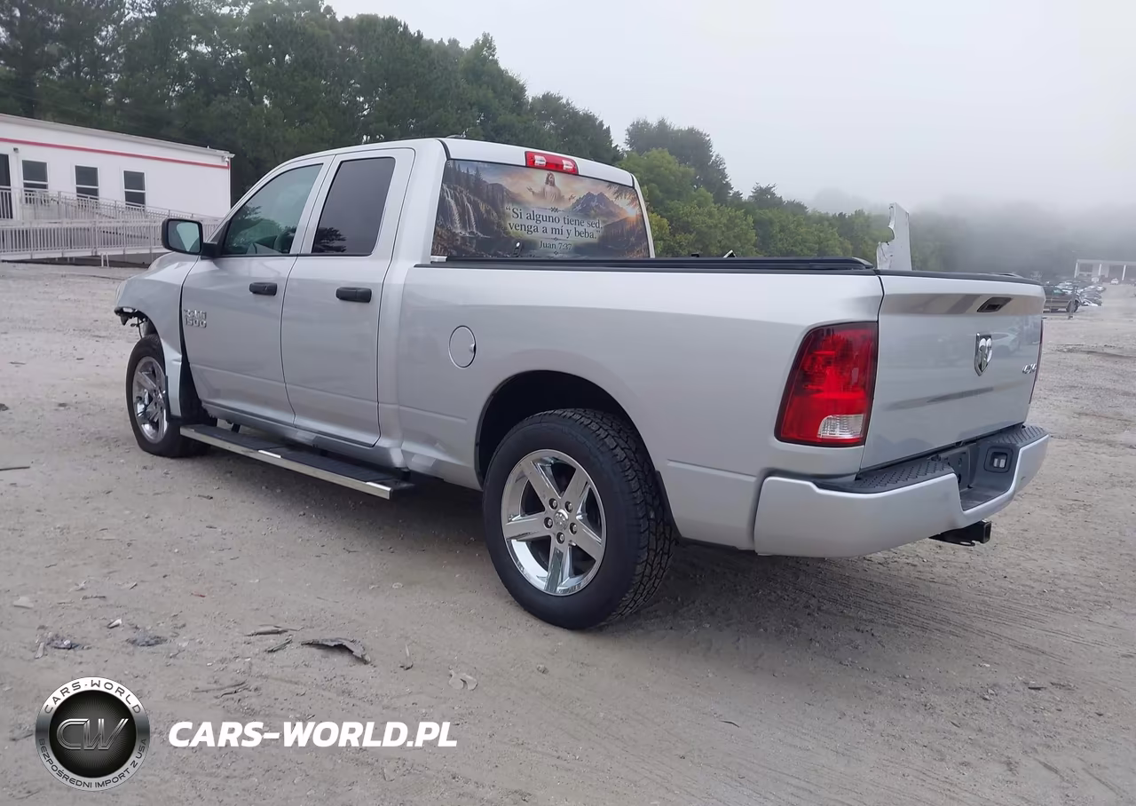 2018 Ram 1500 Express 4X4 6'4 Box VIN:1C6RR7FG9JS126574 - 3