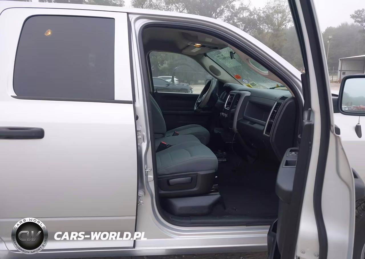 2018 Ram 1500 Express 4X4 6'4 Box VIN:1C6RR7FG9JS126574 - 5