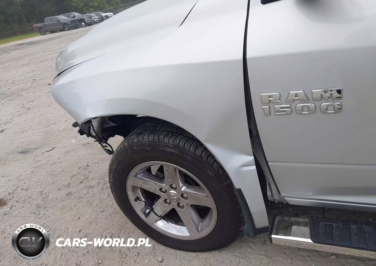 2018 Ram 1500 Express 4X4 6'4 Box VIN:1C6RR7FG9JS126574 - 6