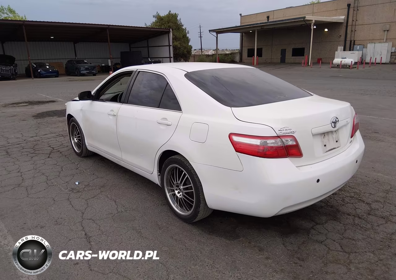 2007 Toyota Camry Le VIN:JTNBE46K073004774 - 3