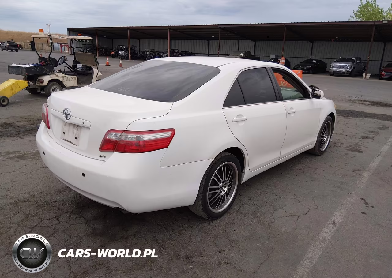 2007 Toyota Camry Le VIN:JTNBE46K073004774 - 4