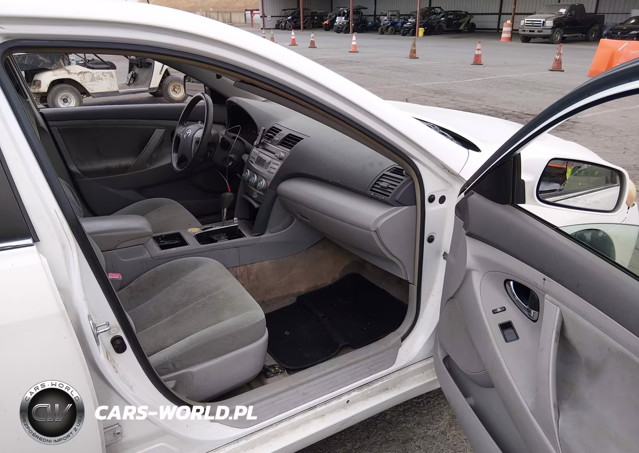 2007 Toyota Camry Le VIN:JTNBE46K073004774 - 5