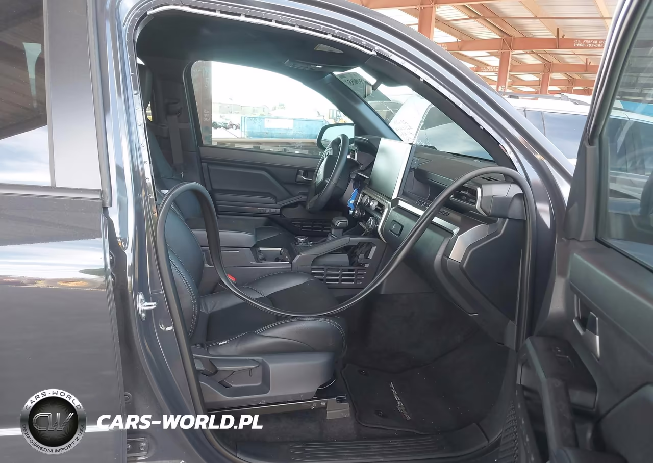 2026 Toyota Tacoma VIN:3TMLB5JNXTM228569 - 5