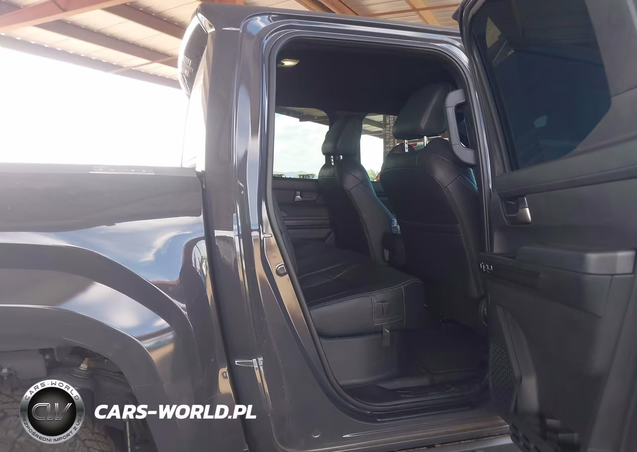 2026 Toyota Tacoma VIN:3TMLB5JNXTM228569 - 8