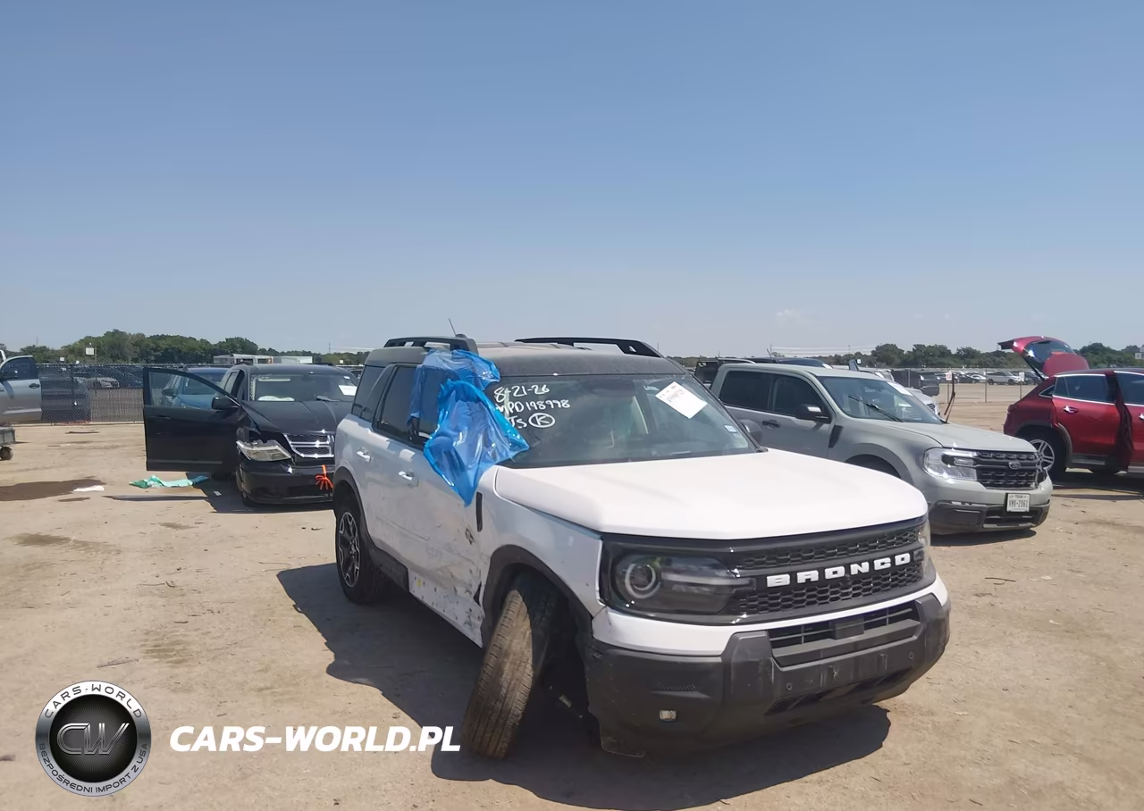 2025 Ford Bronco Sport Outer Banks – zdjęcie 1 z 16