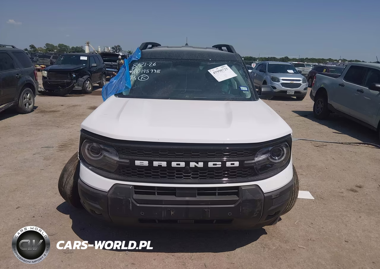 2025 Ford Bronco Sport Outer Banks VIN:3FMCR9CN2SRE34465 - 12