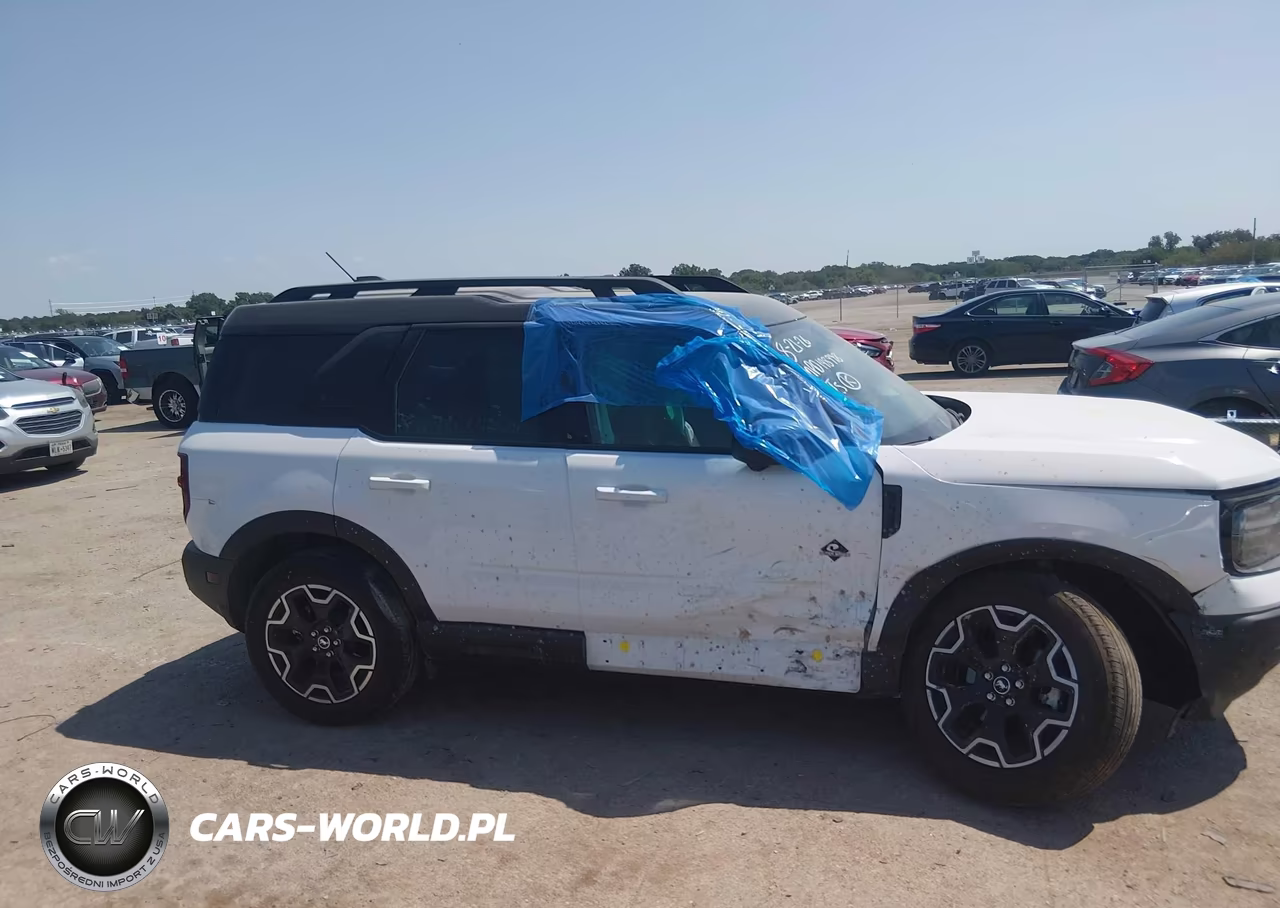 2025 Ford Bronco Sport Outer Banks VIN:3FMCR9CN2SRE34465 - 13