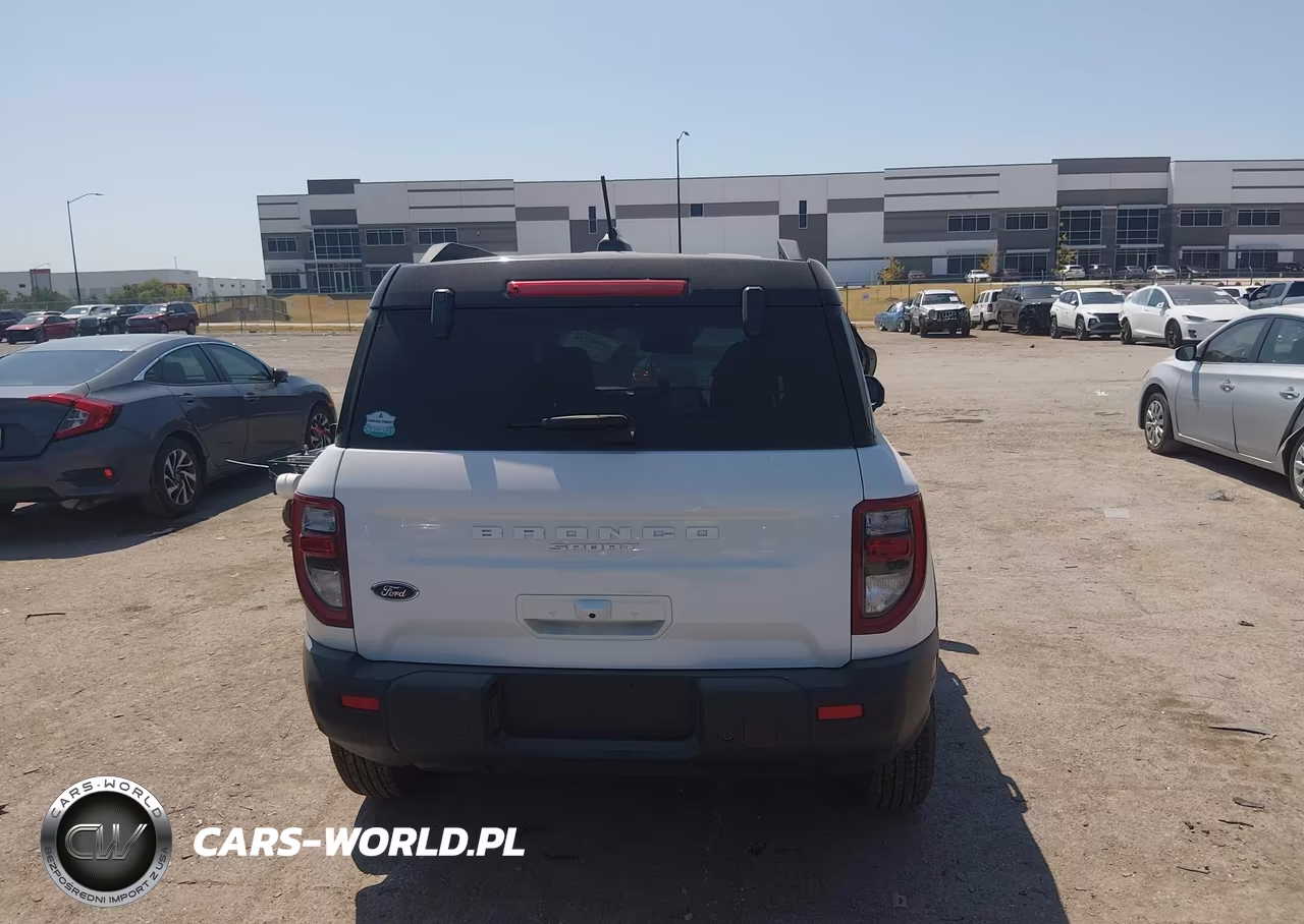 2025 Ford Bronco Sport Outer Banks VIN:3FMCR9CN2SRE34465 - 16