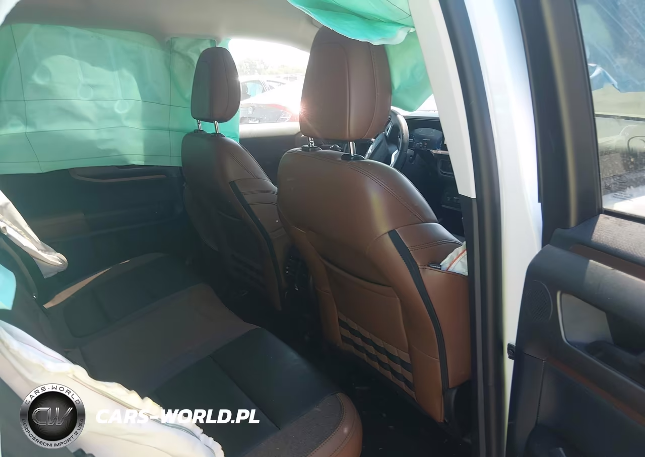 2025 Ford Bronco Sport Outer Banks VIN:3FMCR9CN2SRE34465 - 8