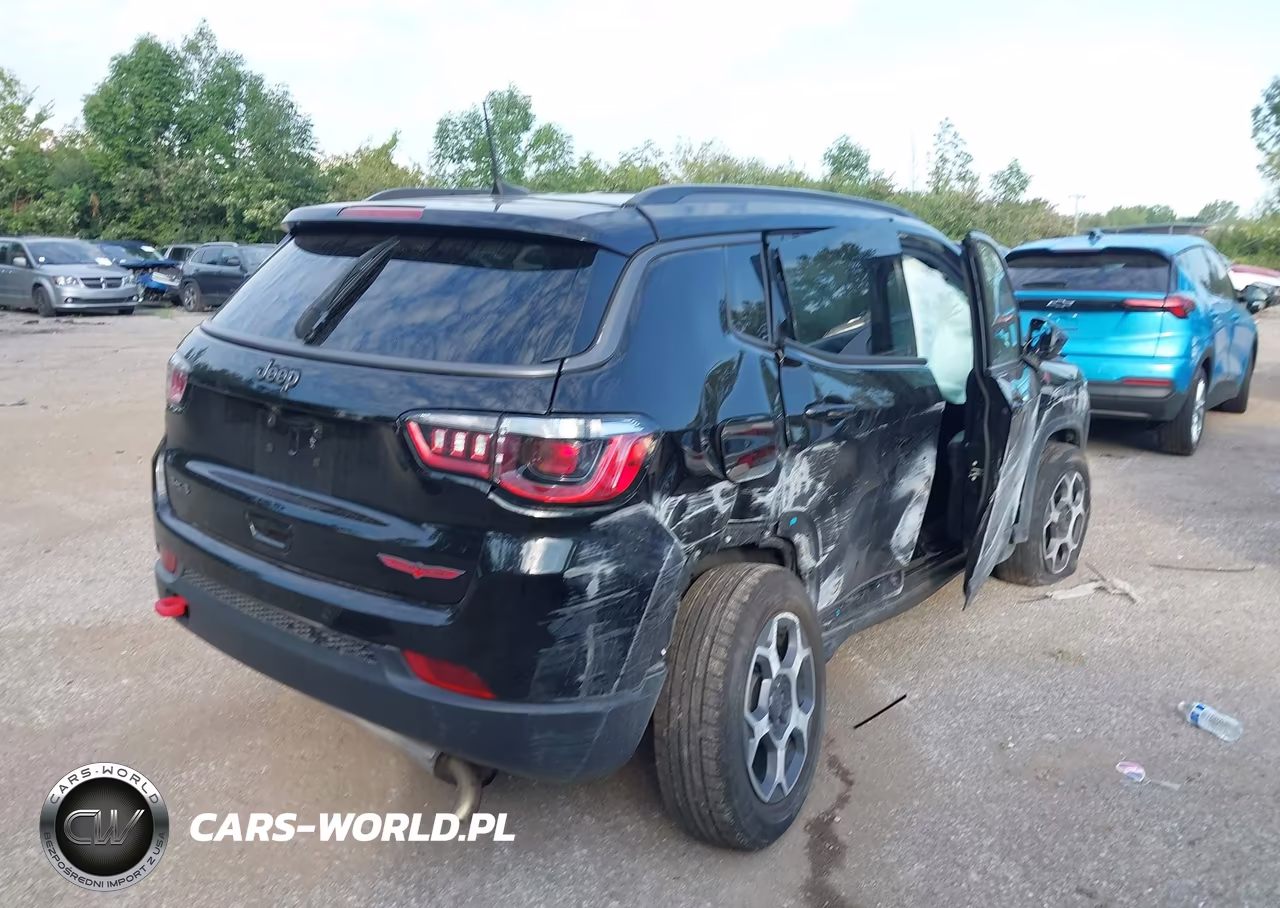 2022 Jeep Compass Trailhawk 4X4 VIN:3C4NJDDB3NT111271 - 4