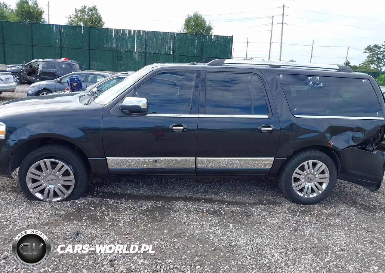 2011 Lincoln Navigator L VIN:5LMJJ3J51BEJ05142 - 14