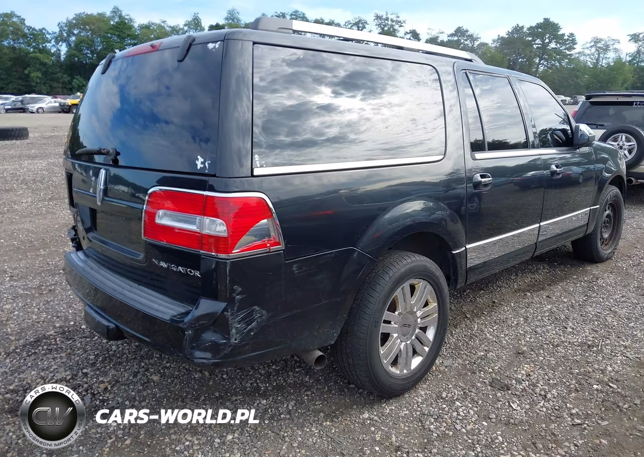 2011 Lincoln Navigator L VIN:5LMJJ3J51BEJ05142 - 4