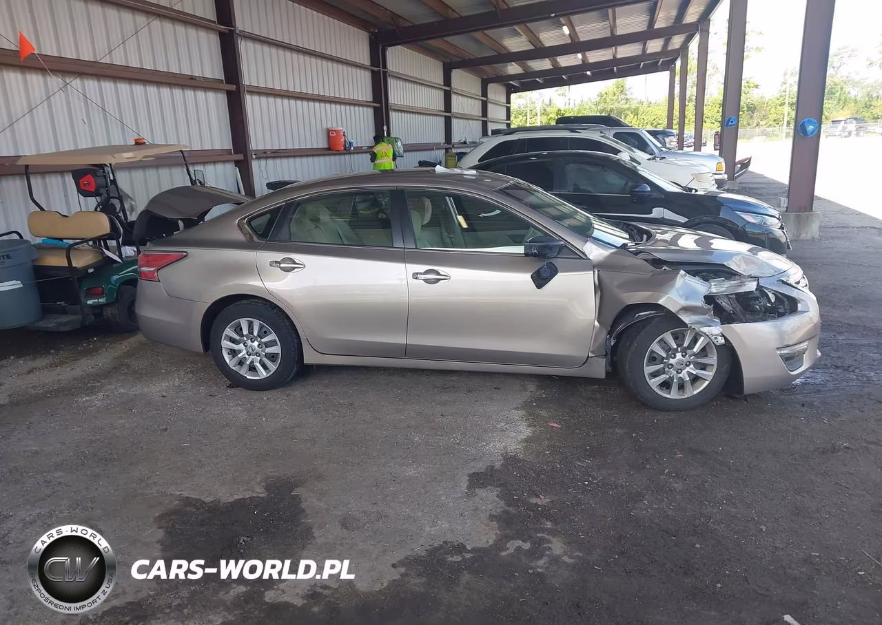 2014 Nissan Altima 2.5 S VIN:1N4AL3AP3EC141522 - 13