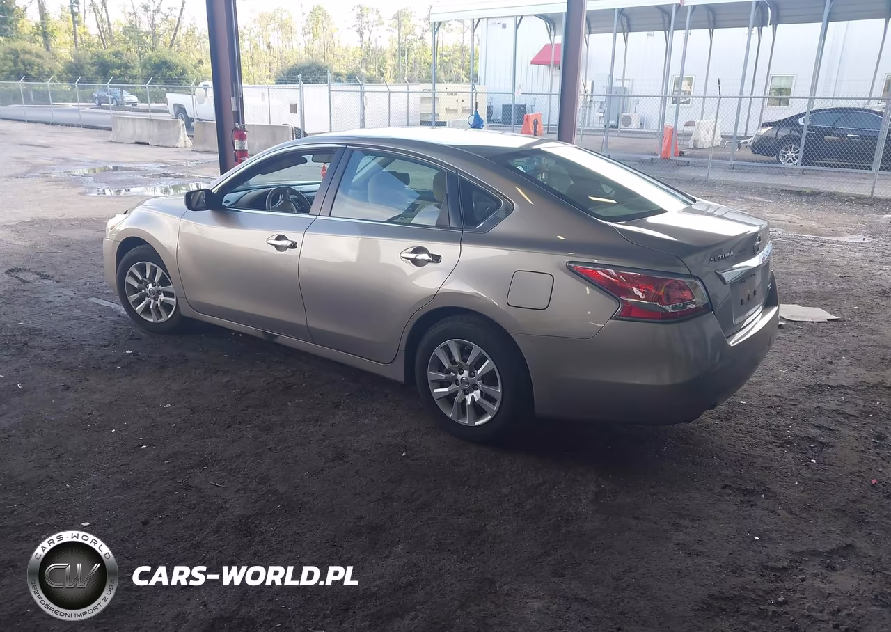 2014 Nissan Altima 2.5 S VIN:1N4AL3AP3EC141522 - 3