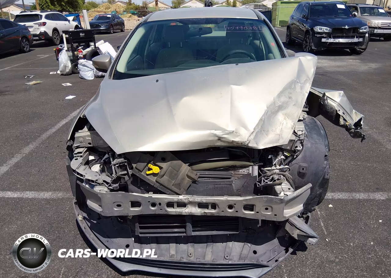 2015 Ford Focus Se VIN:1FADP3F29FL369489 - 6