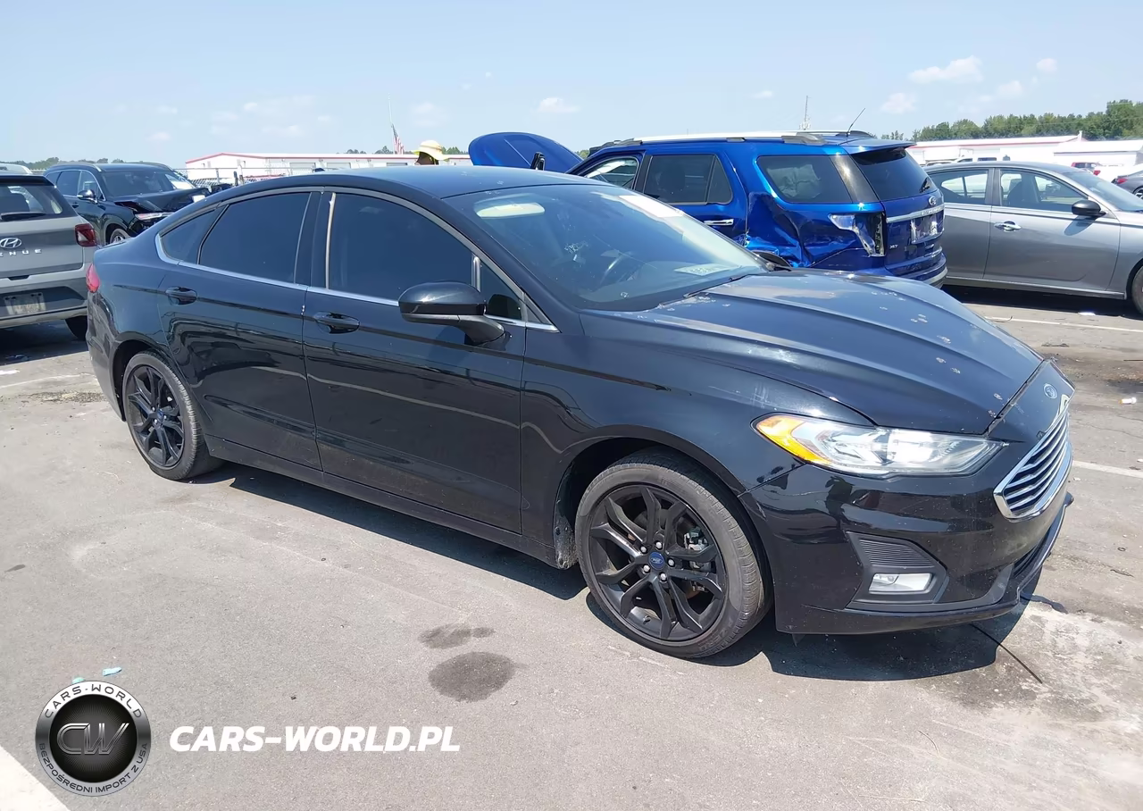 2019 Ford Fusion Se – zdjęcie 1 z 16
