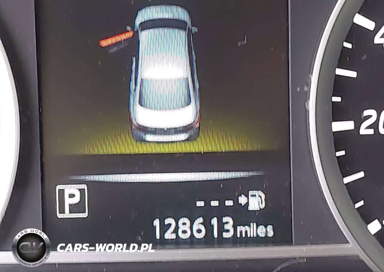 2018 Nissan Sentra S VIN:3N1AB7AP9JY335805 - 15