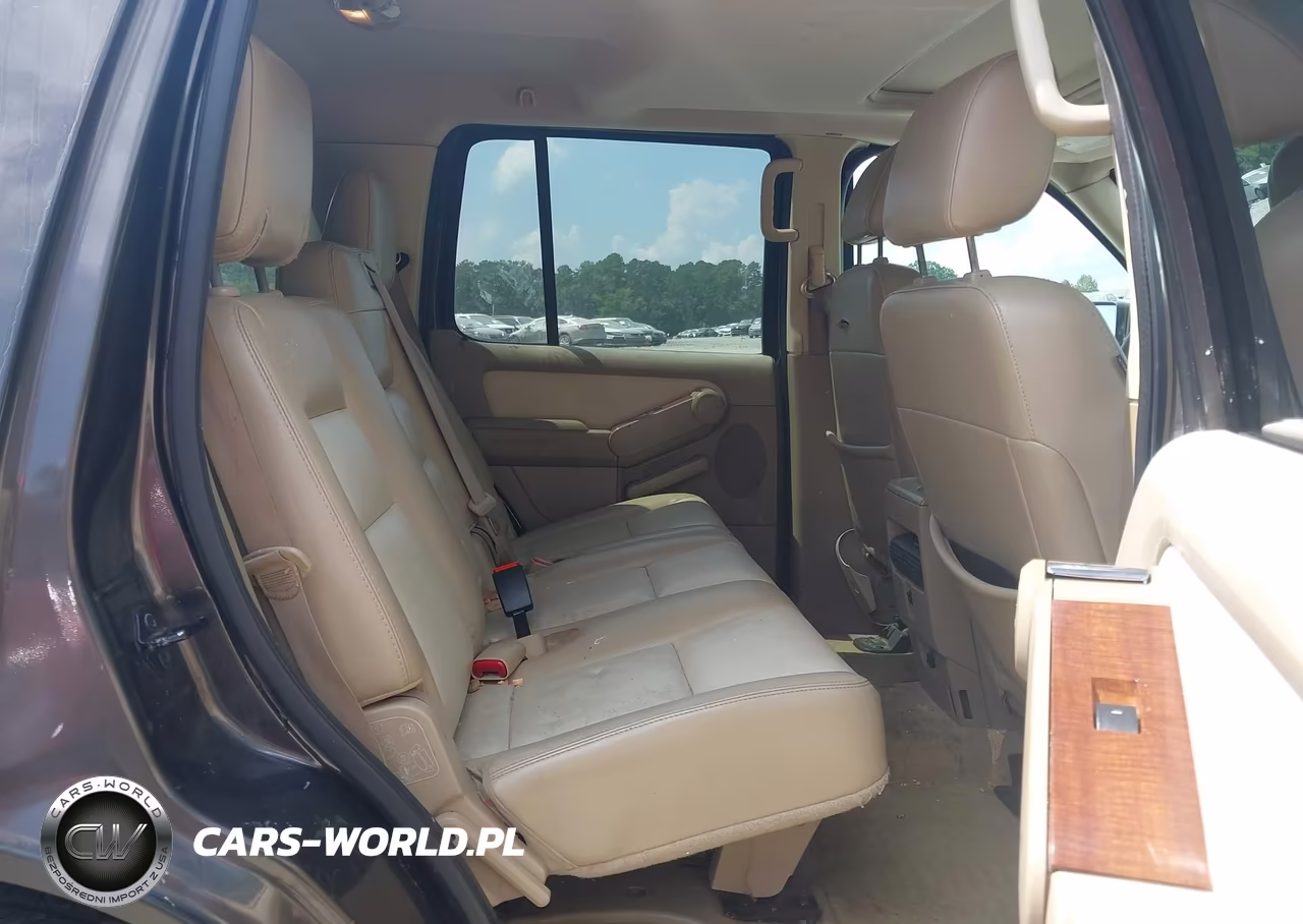 2007 Ford Explorer Eddie Bauer VIN:1FMEU74E17UA36674 - 8