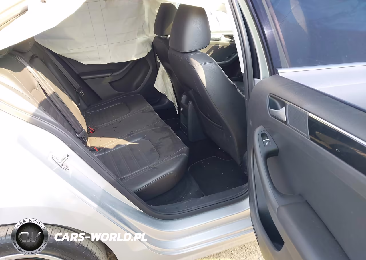 2015 Volkswagen Jetta 1.8T Sel VIN:3VWL17AJ5FM251660 - 8