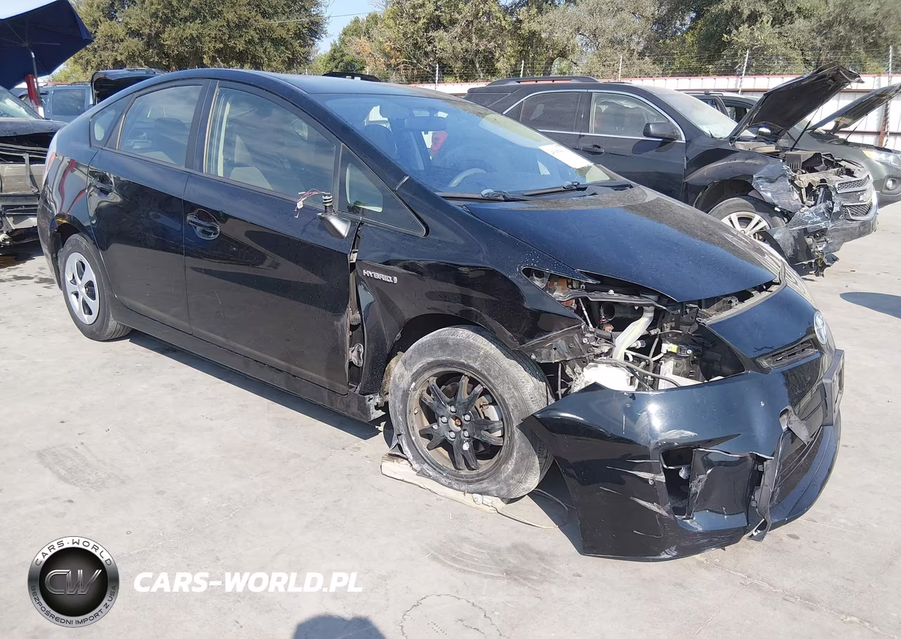 2013 Toyota Prius Two – zdjęcie 1 z 20
