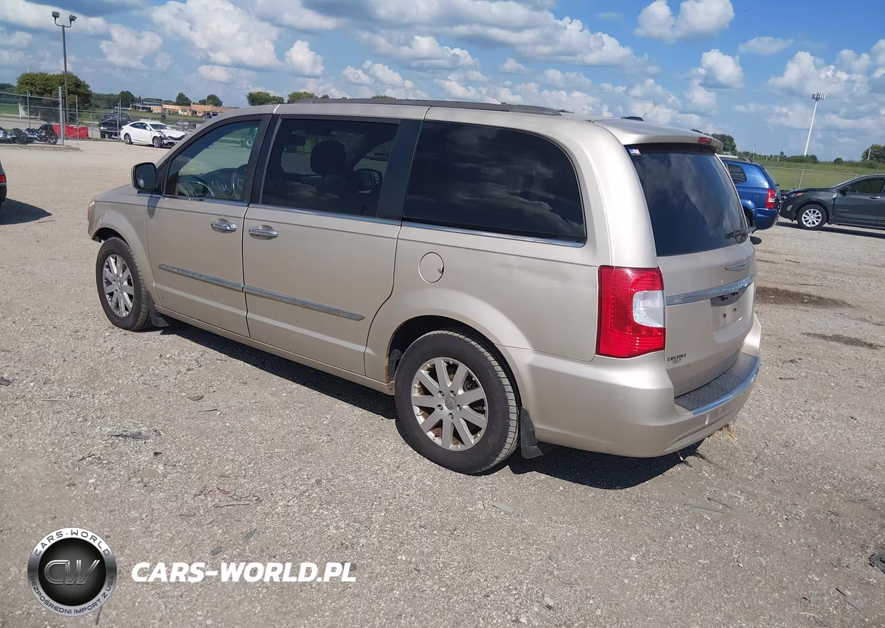 2014 Chrysler Town & Country Touring VIN:2C4RC1BG9ER424109 - 3