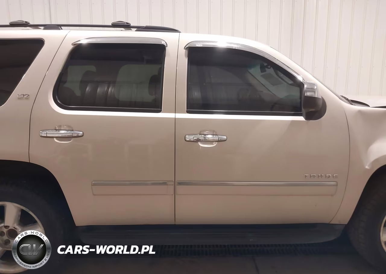 2011 Chevrolet Tahoe Ltz VIN:1GNSKCE01BR172430 - 14
