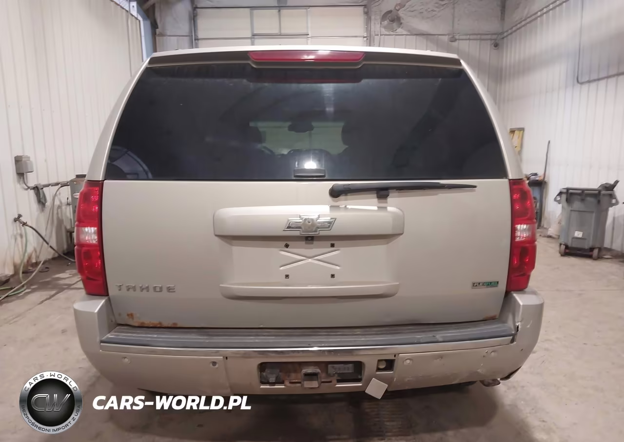 2011 Chevrolet Tahoe Ltz VIN:1GNSKCE01BR172430 - 17