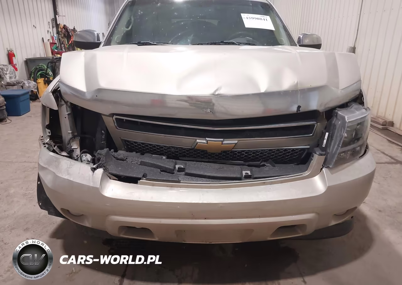 2011 Chevrolet Tahoe Ltz VIN:1GNSKCE01BR172430 - 6