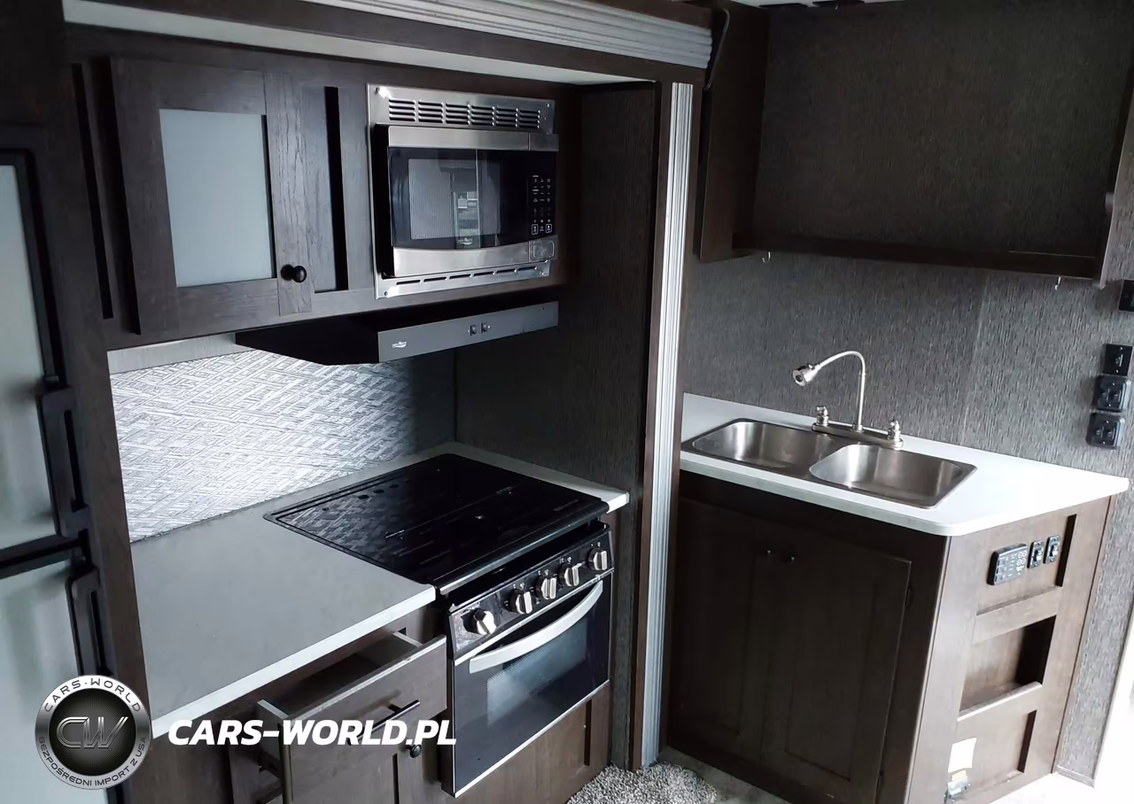 2021 Pioneer Travel Trailer VIN:5SFPB3223ME440454 - 13